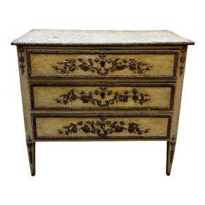 Commode en bois peint