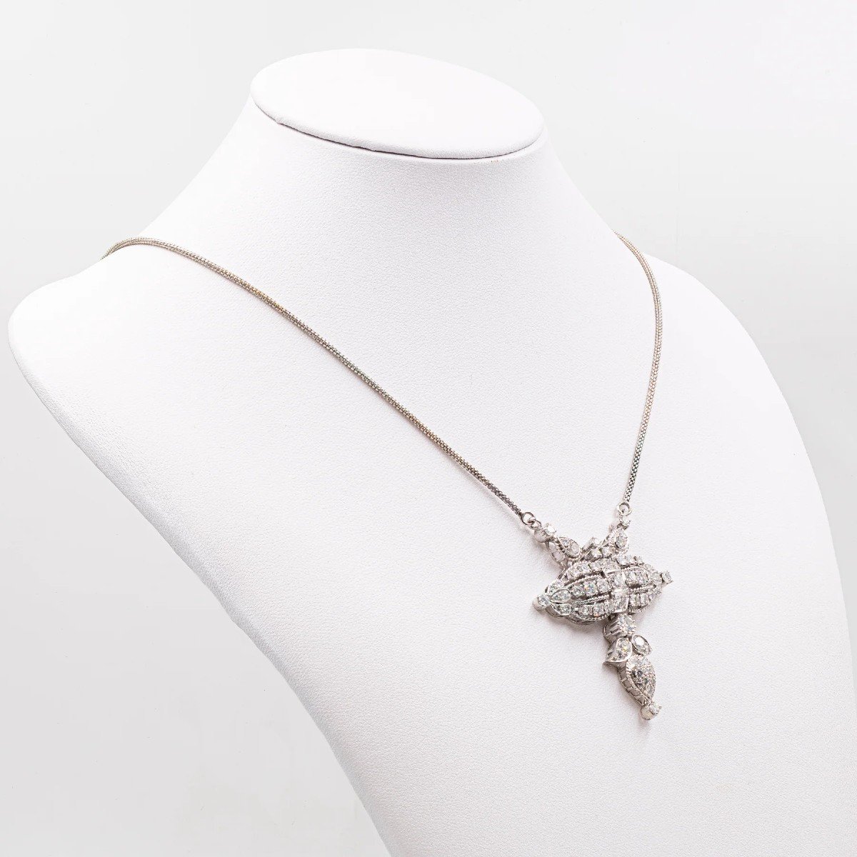 Collier Vintage Couleur Or Et Blanc - Cristaux Taillés Type Diamant - Modèle Rivière 5014 - Bon état (occasion)