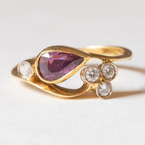 Vintage 18k Yellow Gold Ring With Ruby ​​(0.90ct Approx.) And Diamonds (0.20ctw Approx.)