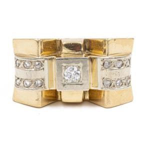 Vintage 18k Yellow Gold "tank" Ring With Brilliant Cut Diamond (0.12ct) And Rosettes, 40s