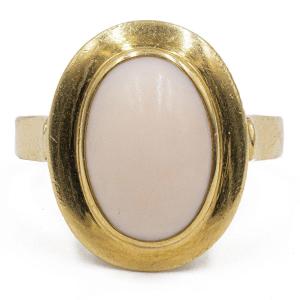 Vintage 18k Yellow Gold Ring With Pink Coral, 60s