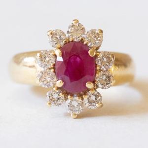 Vintage 18k Yellow Gold Daisy Ring With Ruby ​​(approx. 1.70ct) And Brilliant Cut Diamonds 