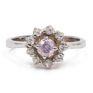 Modern Ring In 18k White Gold With Central Fancy Pink Diamond (0.32ct) And Diamond Outline (0.1