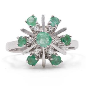 Vintage 14k White Gold Flower Ring With Emeralds And Diamonds, 70s