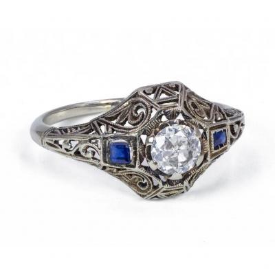 18 K Gold Art Deco Ring With Central Diamond (0.3ct) And Sapphires, 1920s / 30s
