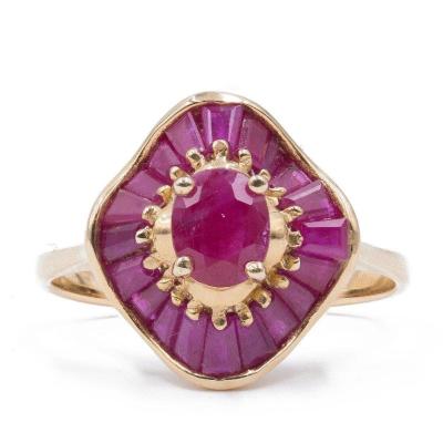 Bague En Or 14 Carats Avec Rubis