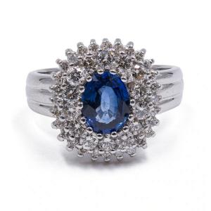 Vintage Ring In 14k White Gold With Central Sapphire (1.76 Ct) And Outline Diamonds (2 Ct)