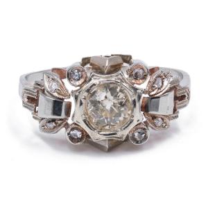 Antique 18k Gold Ring With 0.60 Ct Central Diamond, 1930s