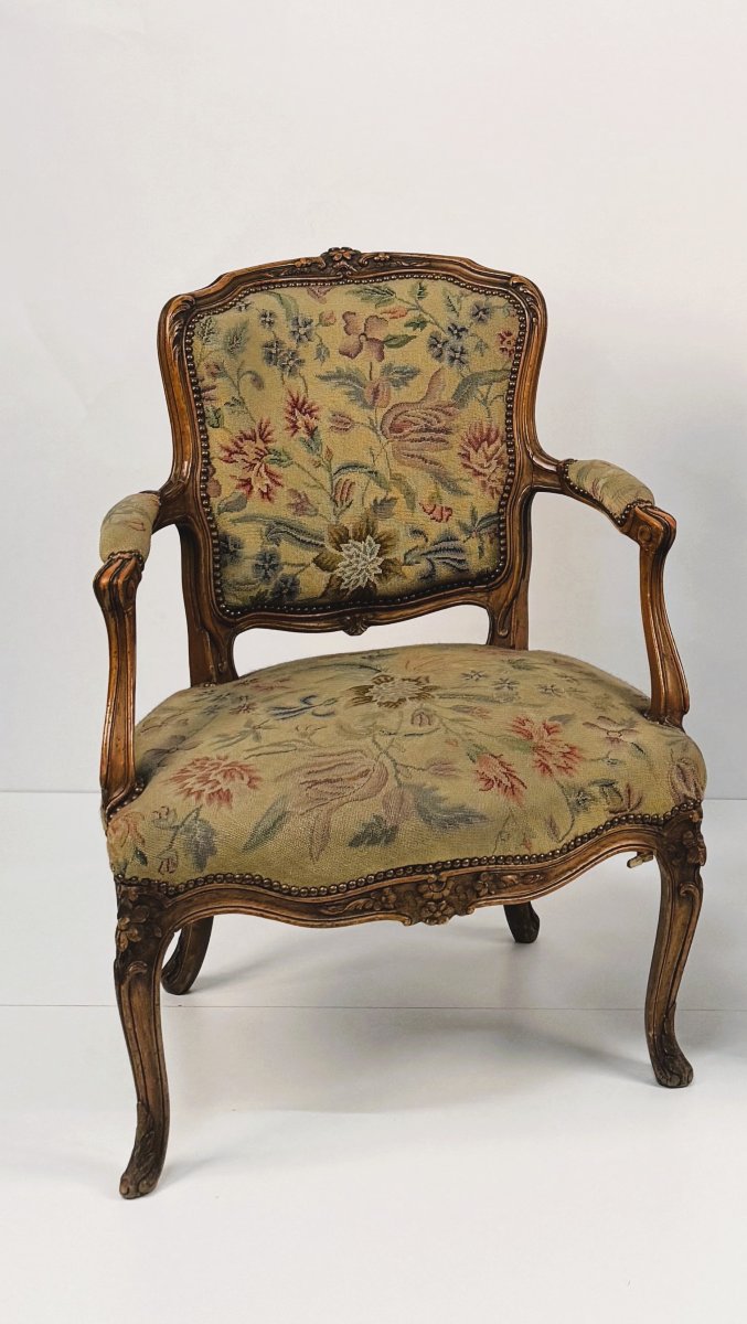 Paire de fauteuils en noyer, de style Louis XV, XXème siècle-photo-1