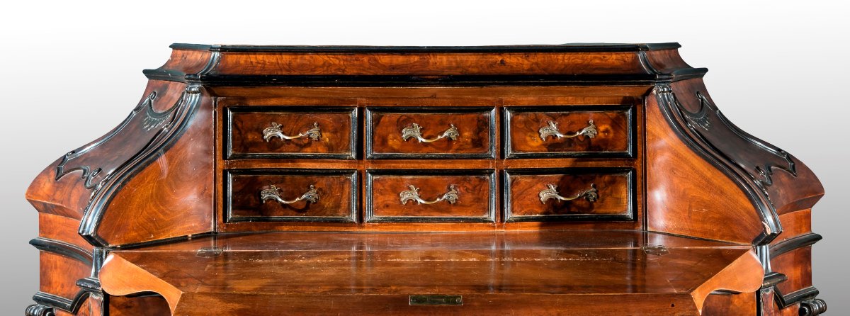 Commode à abattant plaquée en noyer, de style lombard du XVIIIe siècle-photo-4