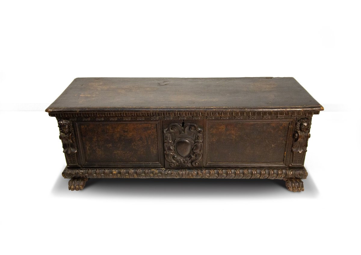 Walnut And Burl Chest, 17th Century-photo-4