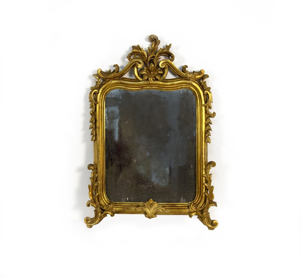 Petit miroir en bois sculpté et doré du XIXe siècle