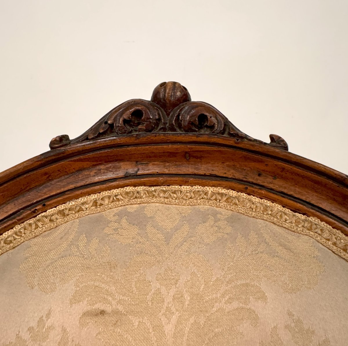 Quatre fauteuils en noyer, Piémont, fin XVIIIe siècle-photo-1