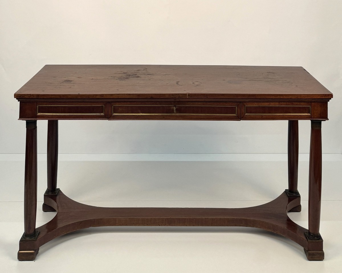 Bureau de milieu en acajou, XXème siècle