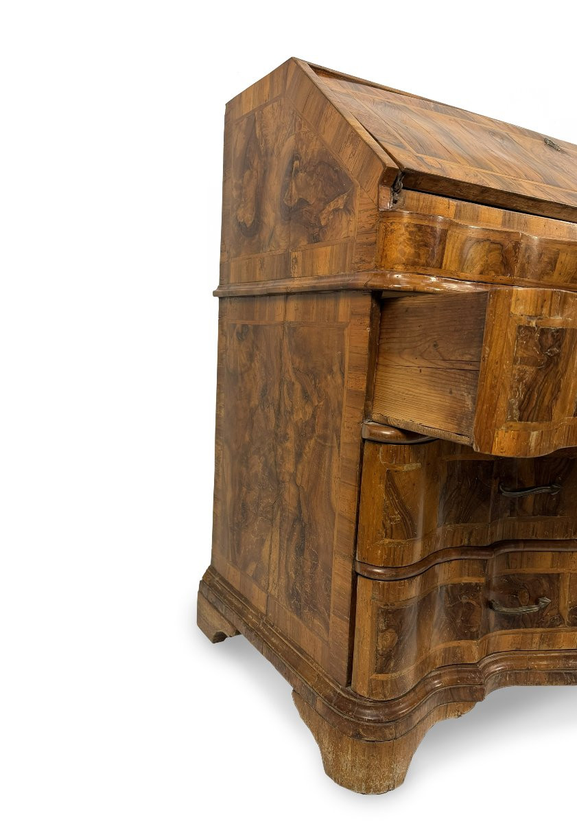 Commode à abattants en placage de loupe de noyer, Vénétie - Ferrare, milieu du XVIIIe siècle-photo-2