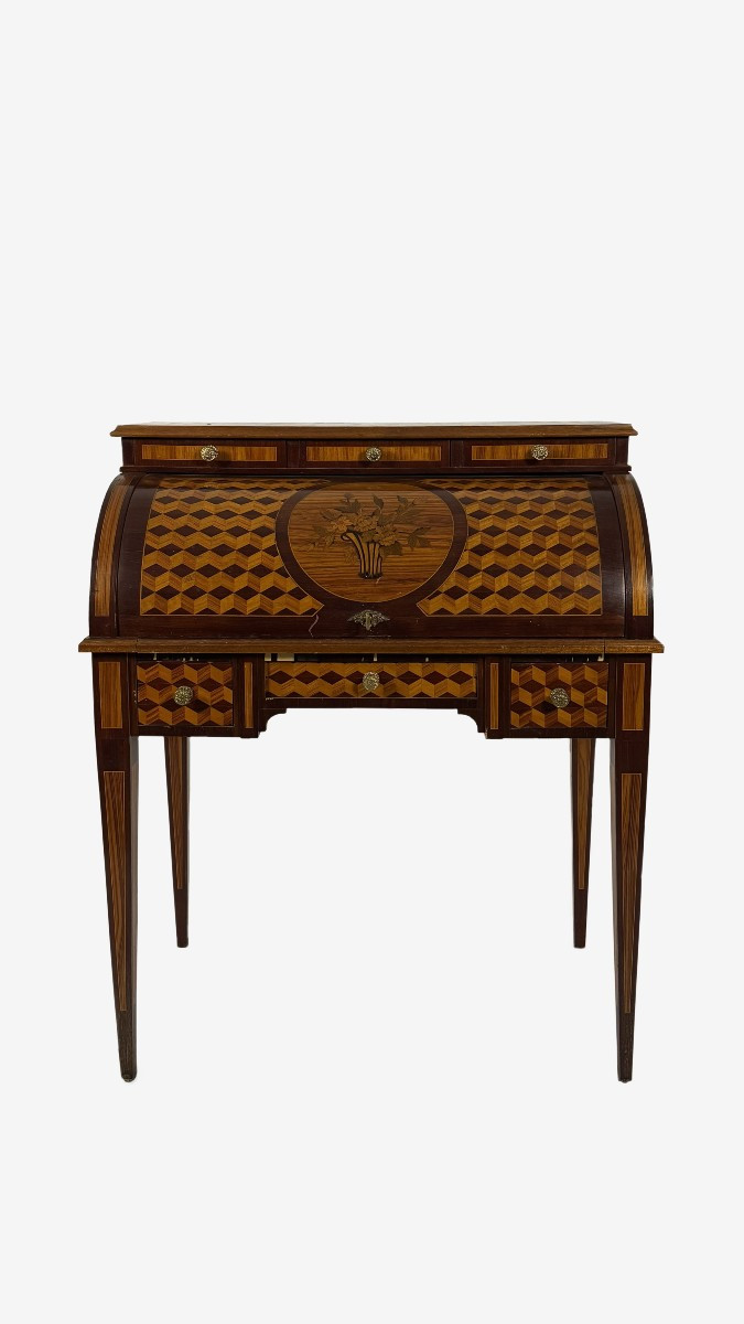 Bureau à cylindre central plaqué de différentes essences de bois, France, XXe siècle