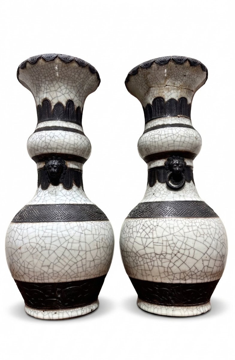 A Pair Of Porcelain Vases, China, 19th Century-photo-3