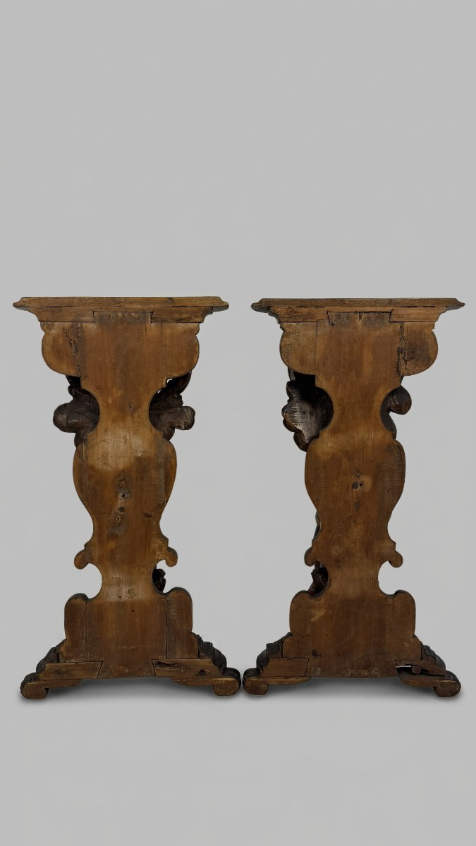 Pair Of Walnut Gueridons, 17th Century-photo-4