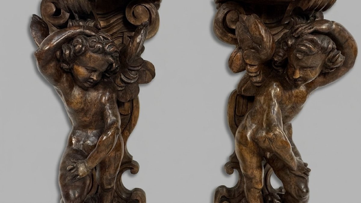 Pair Of Walnut Gueridons, 17th Century-photo-1