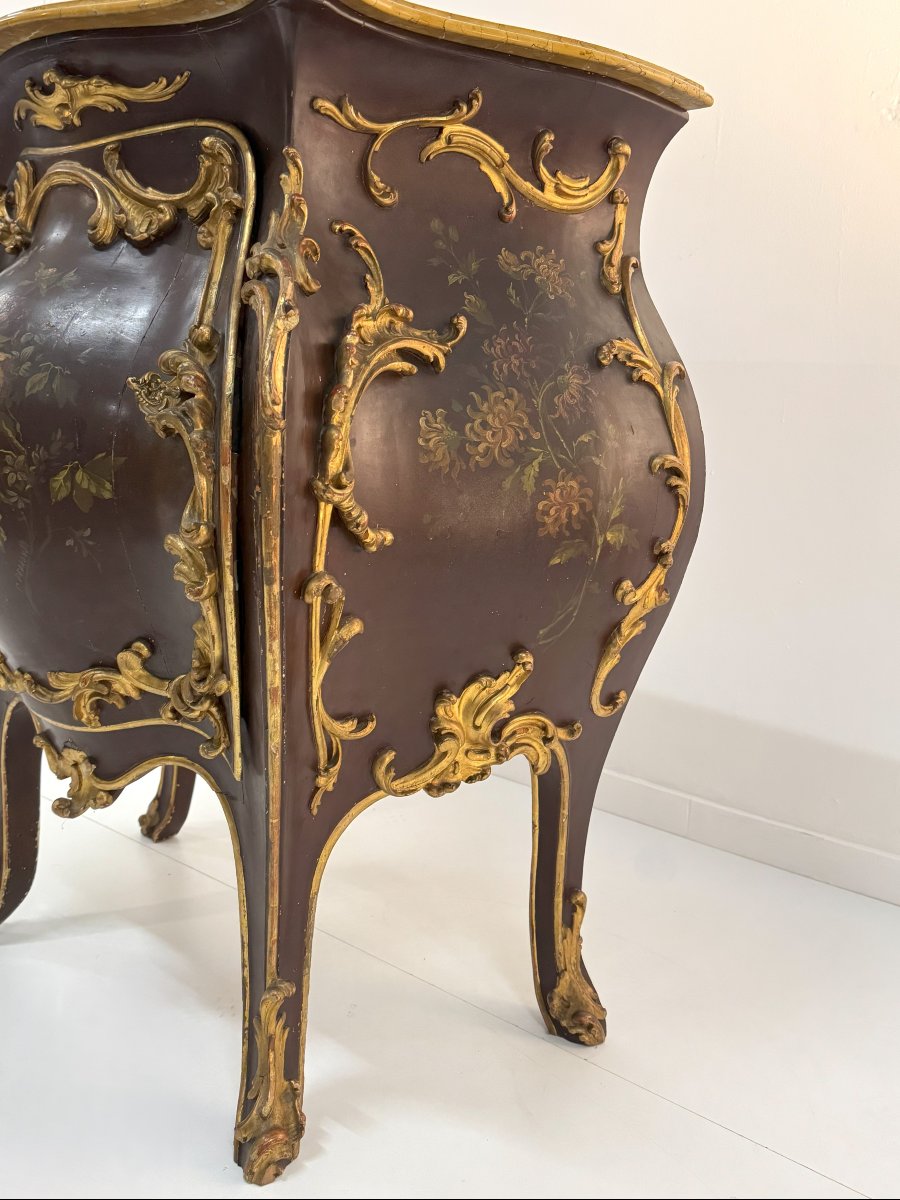 Lacquered And Gilded Sideboard, 20th Century, In 18th-century Style-photo-1