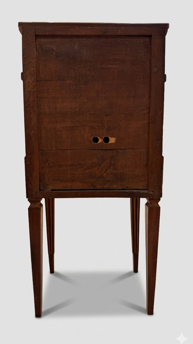 Petit meuble plaqué et incrusté de différentes essences de bois, reconstitué avec des éléments -photo-3