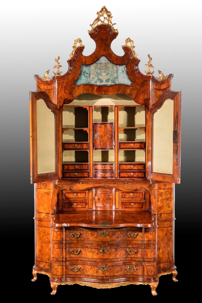 18th-century Venetian Cabinetmaking, Drop-front Chest Of Drawers With Raised Back Panel-photo-2