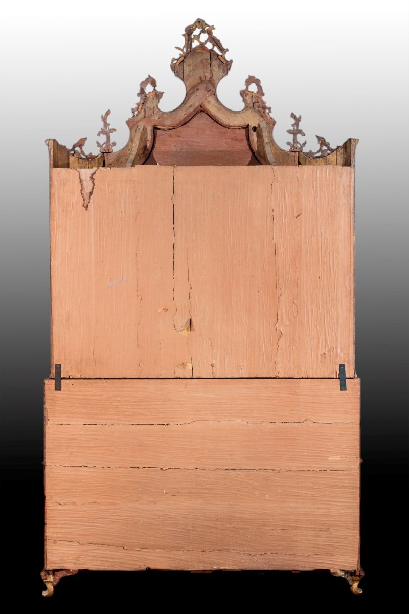 18th-century Venetian Cabinetmaking, Drop-front Chest Of Drawers With Raised Back Panel-photo-3