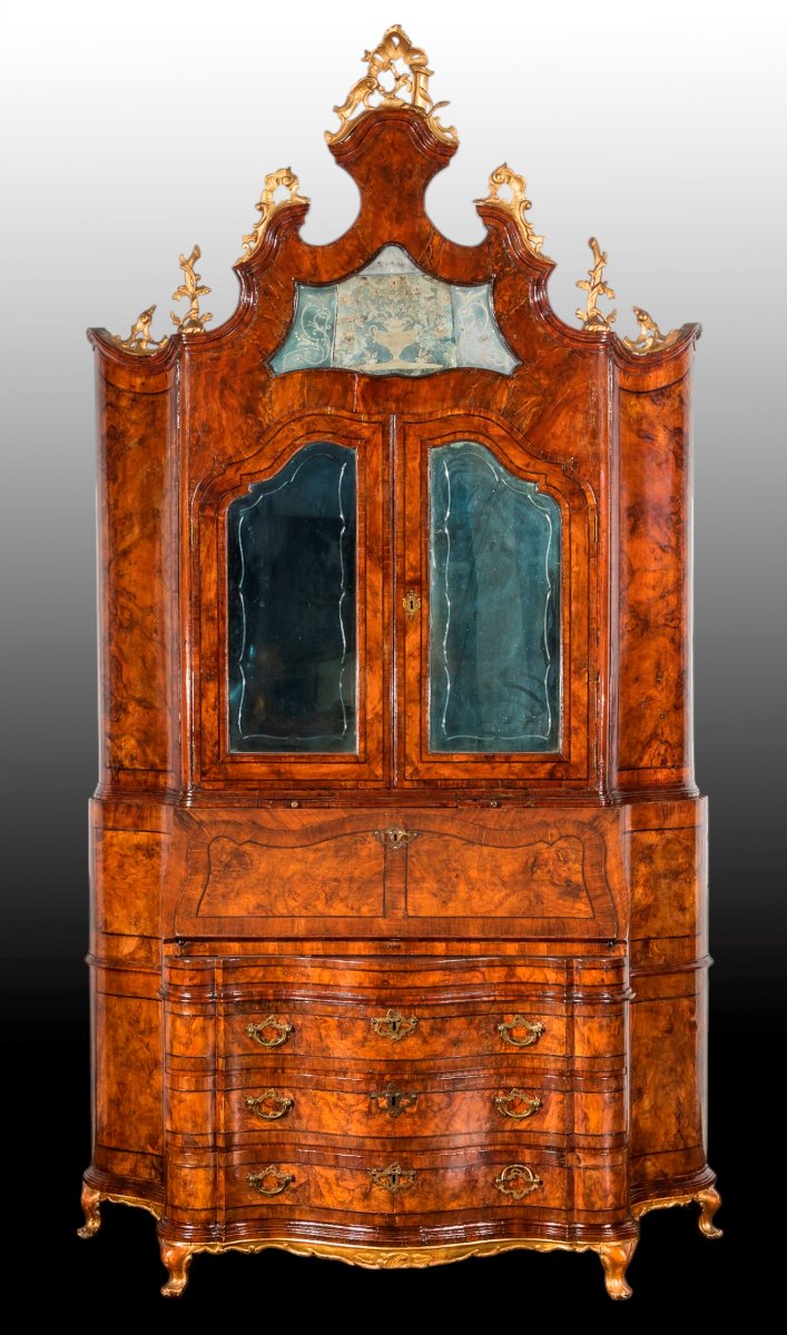 18th-century Venetian Cabinetmaking, Drop-front Chest Of Drawers With Raised Back Panel