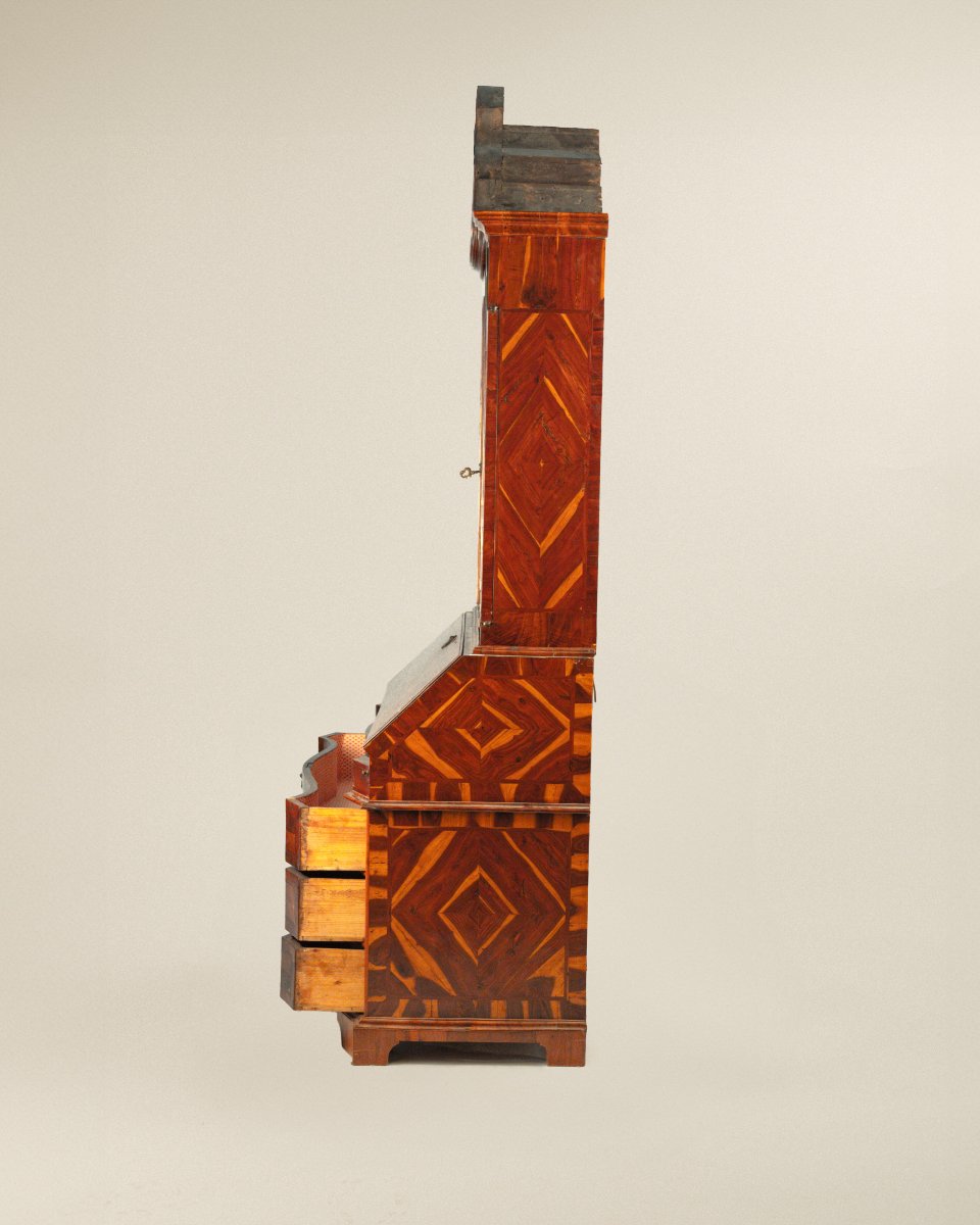 Commode pliante avec ascenseur en placage de caroube, Vénétie du XVIIIe siècle-photo-4