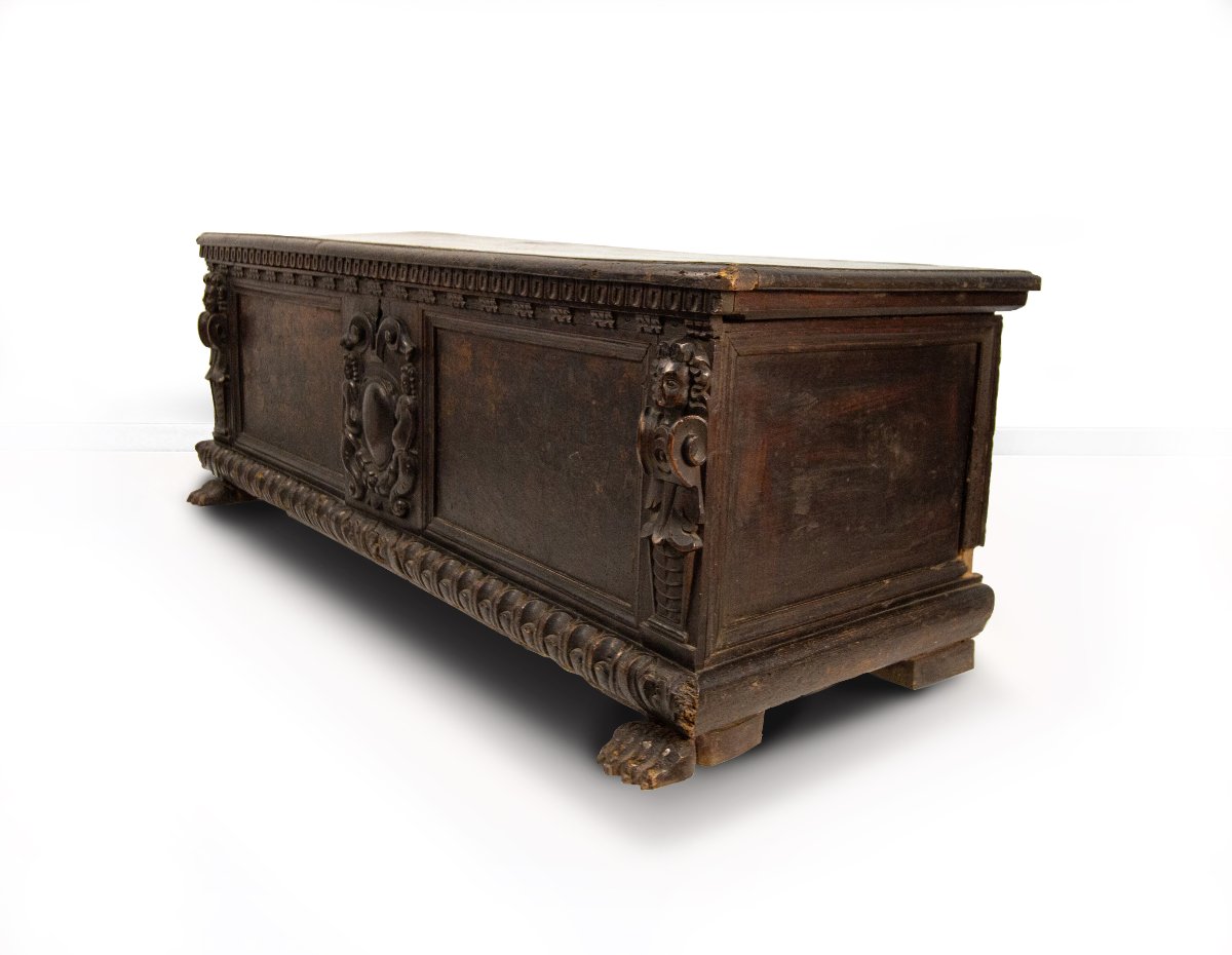 Walnut And Burl Chest, 17th Century-photo-1