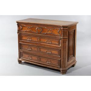 17th Century Lombardy Chest Of Drawers In Walnut