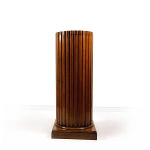 Walnut Column, 19th Century.