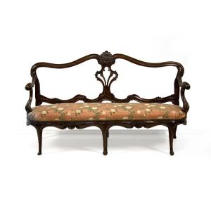 Walnut Sofa, Veneto, 18th Century