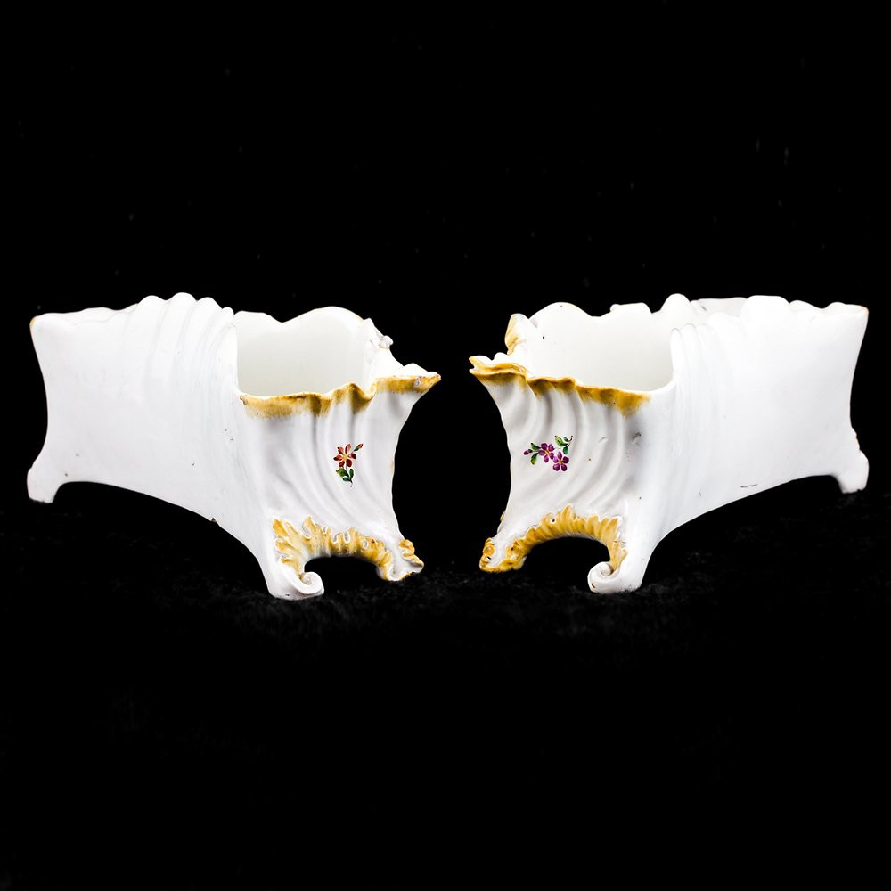 Pair Of Capodimonte Porcelain Flower Pots-photo-2