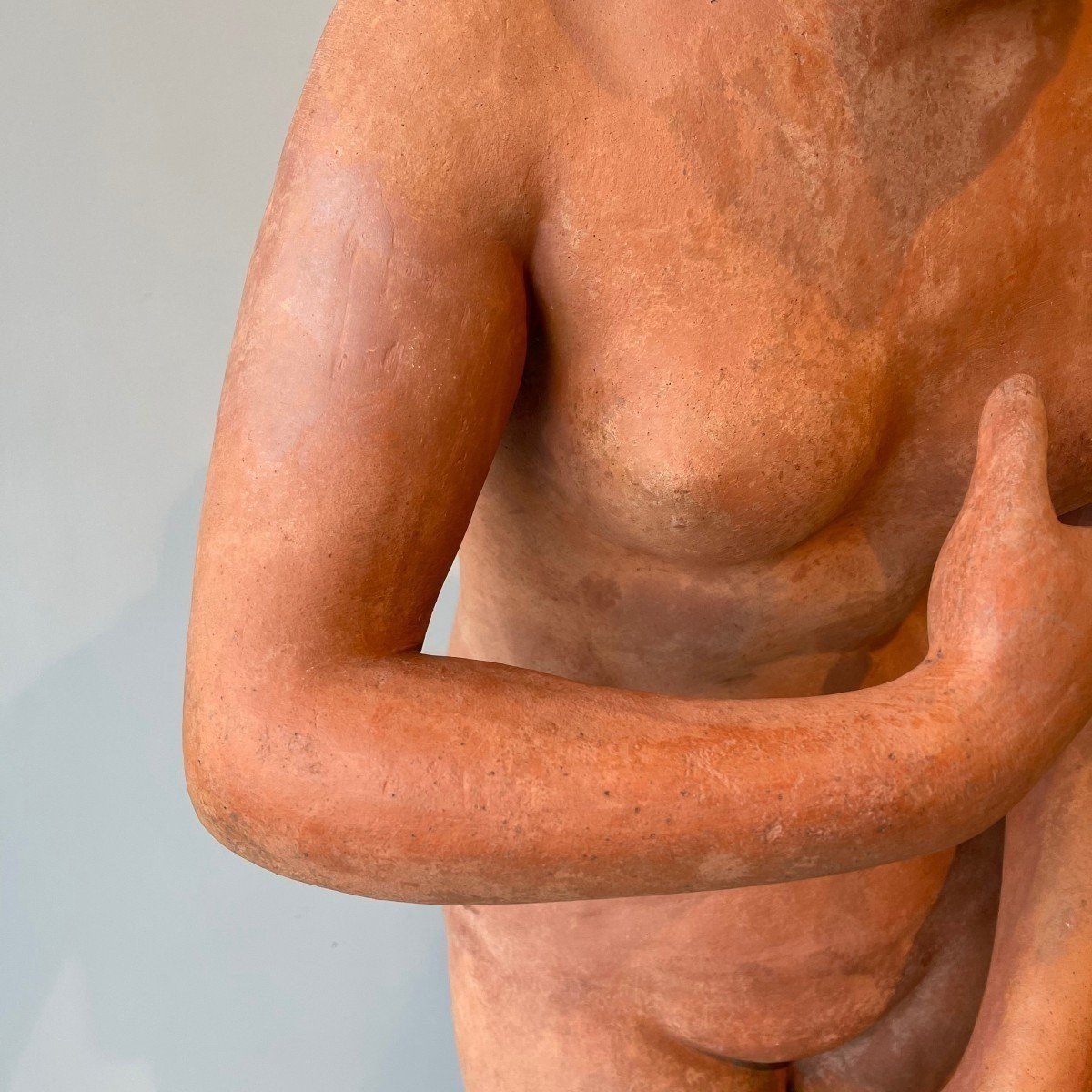 Sculpture représentant la Vénus de Médicis-photo-3