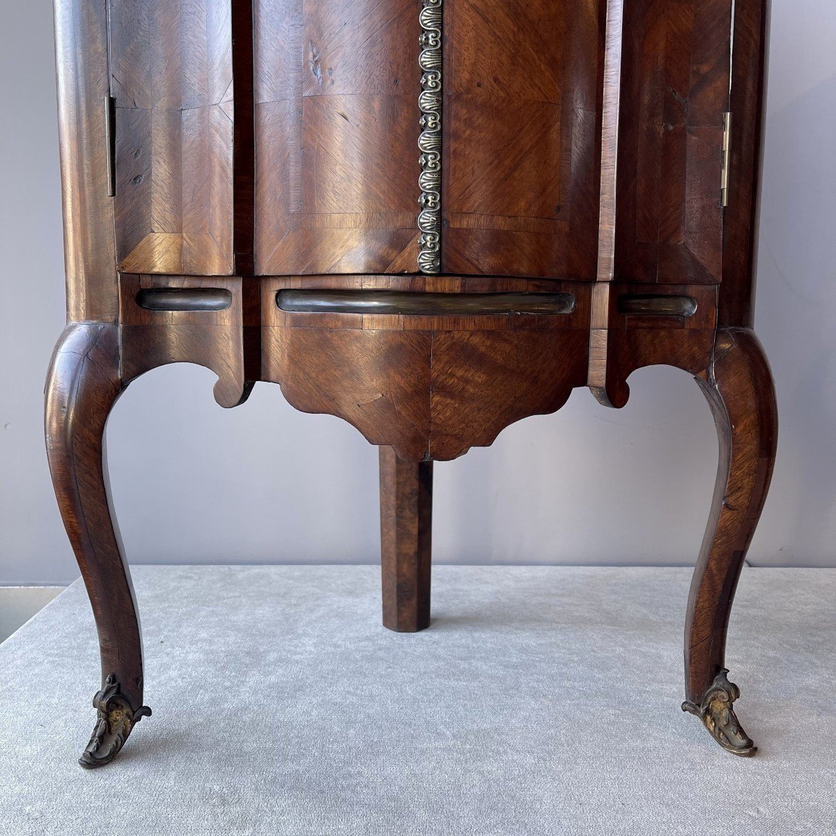 Pair Of Neapolitan Louis XV Corner Cabinets-photo-2