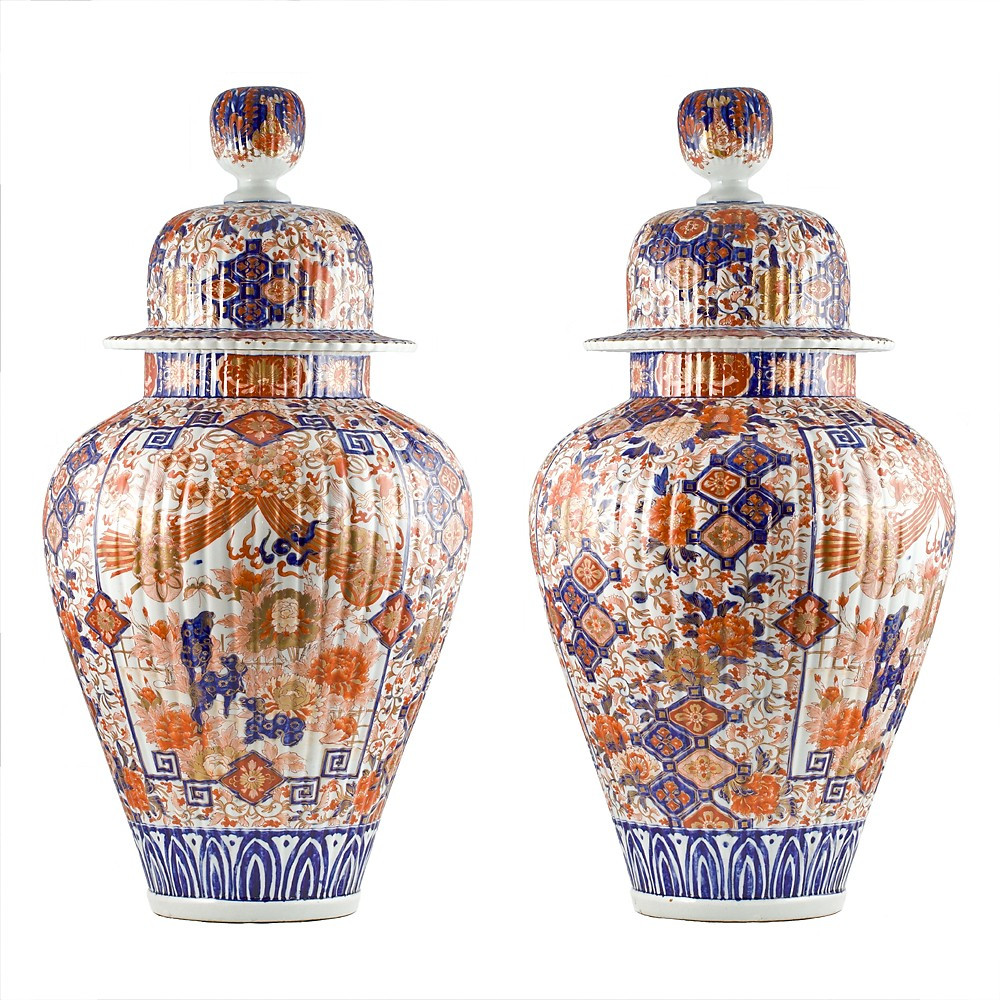 Pair Of Imari Vases - Japan