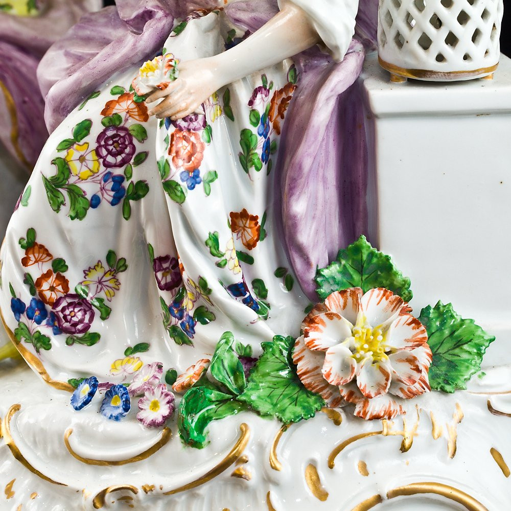 Porcelaine de Saxe, Dresde, à décor romantique, signée « Frankenthal »-photo-4