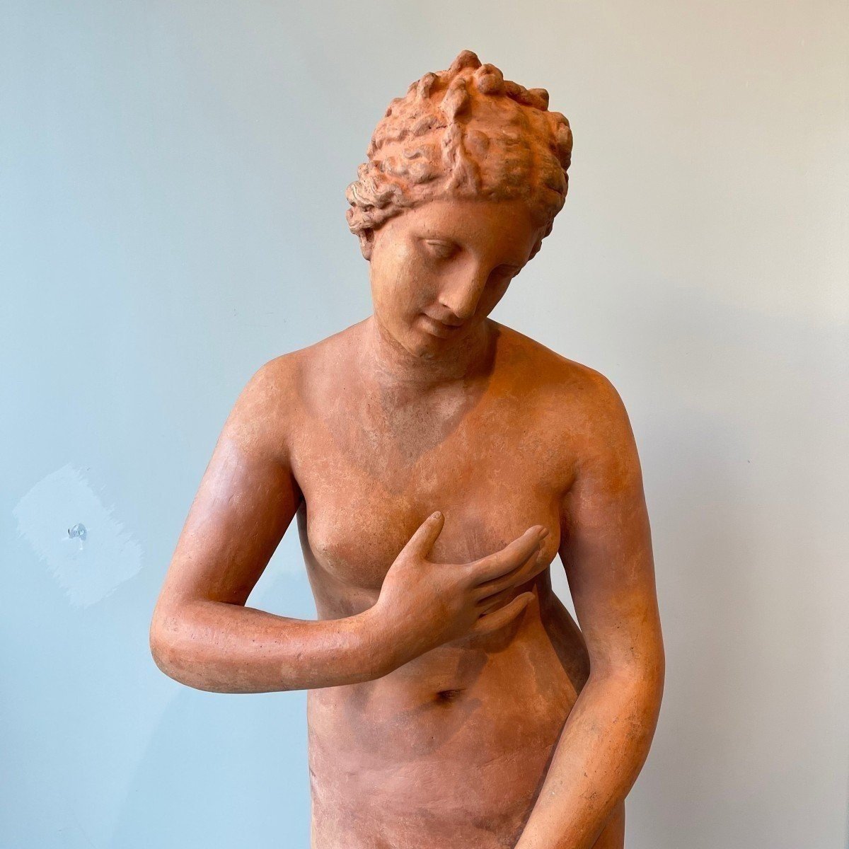 Sculpture représentant la Vénus de Médicis-photo-4