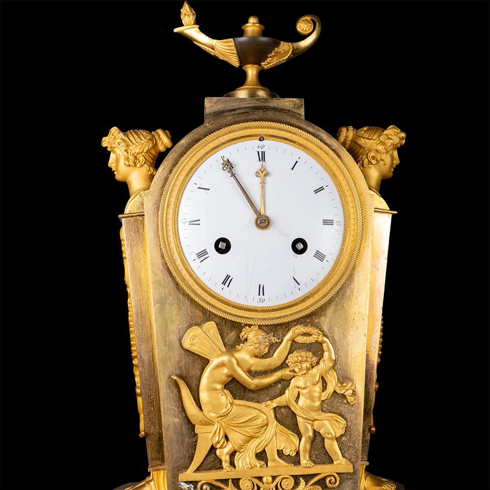 Chiseled And Gilded Bronze Clock-photo-2