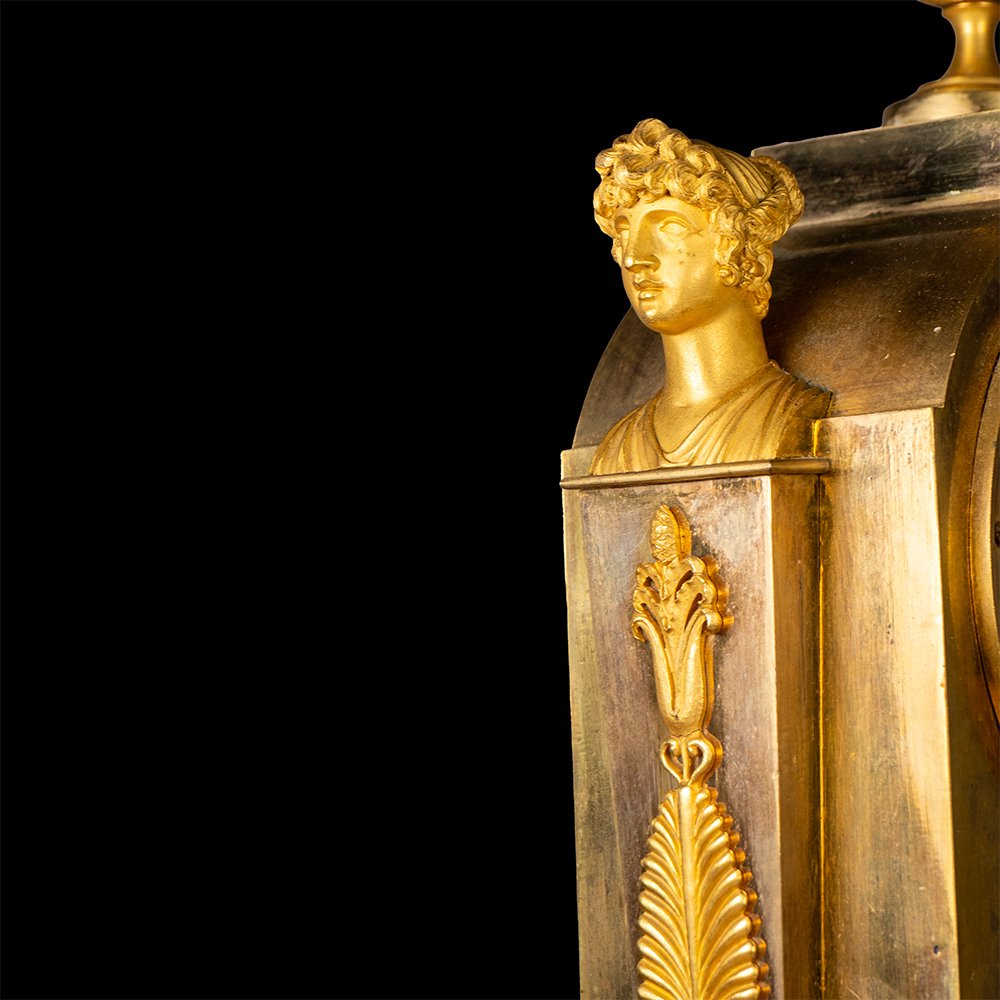 Chiseled And Gilded Bronze Clock-photo-4