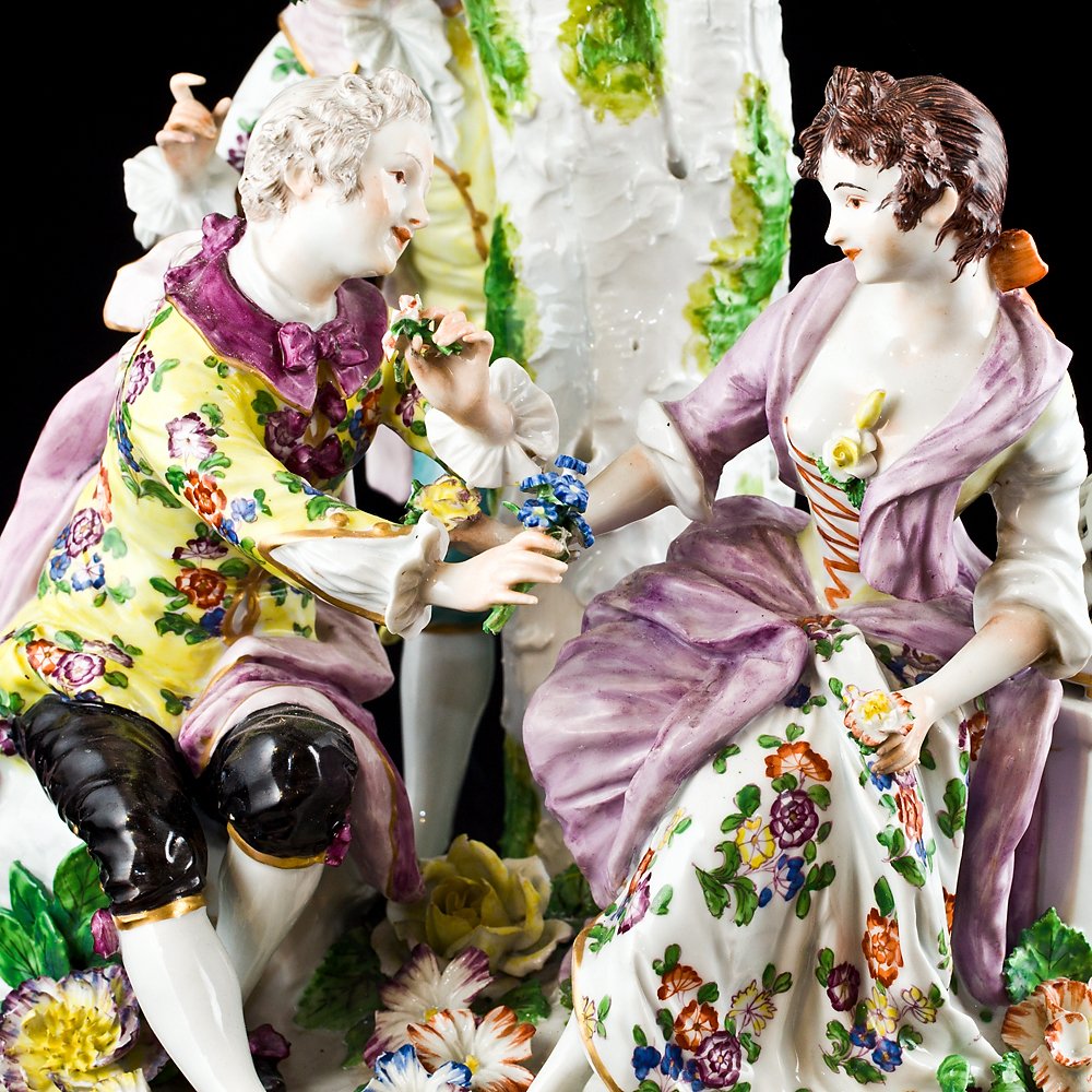 Porcelaine saxonne, Dresde, représentant une scène galante, signée « Frankenthal »-photo-3