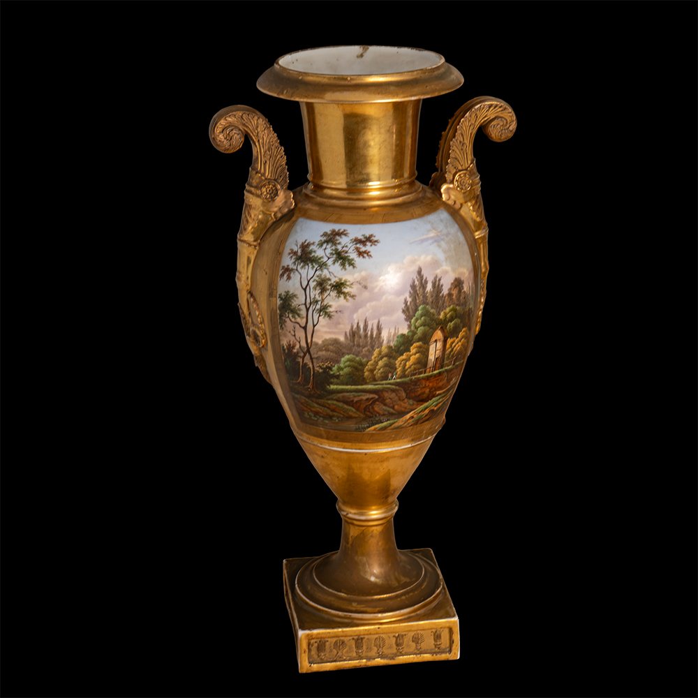 Paire de vases en porcelaine peinte et dorée-photo-3