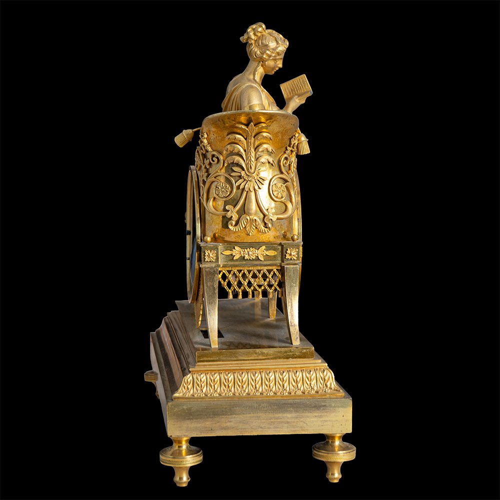 Table Clock Depicting “the Reader”-photo-5