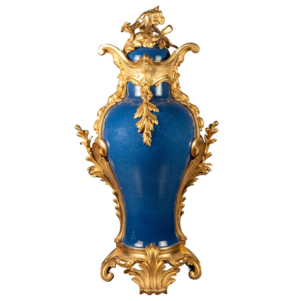 Vase en céramique émaillée bleue avec garnitures en bronze doré-photo-5