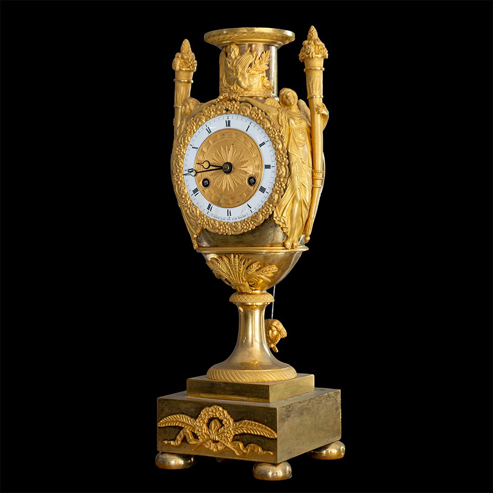 Pendule de table en bronze doré