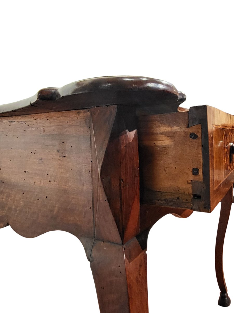 Console en noyer, milieu du XVIIIe siècle-photo-2
