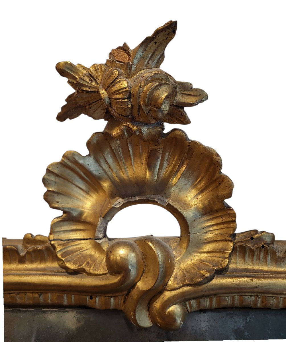 Petit miroir sculpté et doré à motifs de rocaille, Naples, milieu du XVIIIe siècle. -photo-2
