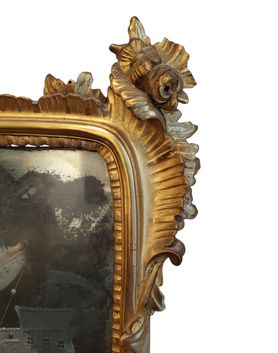 Petit miroir sculpté et doré à motifs de rocaille, Naples, milieu du XVIIIe siècle. -photo-4