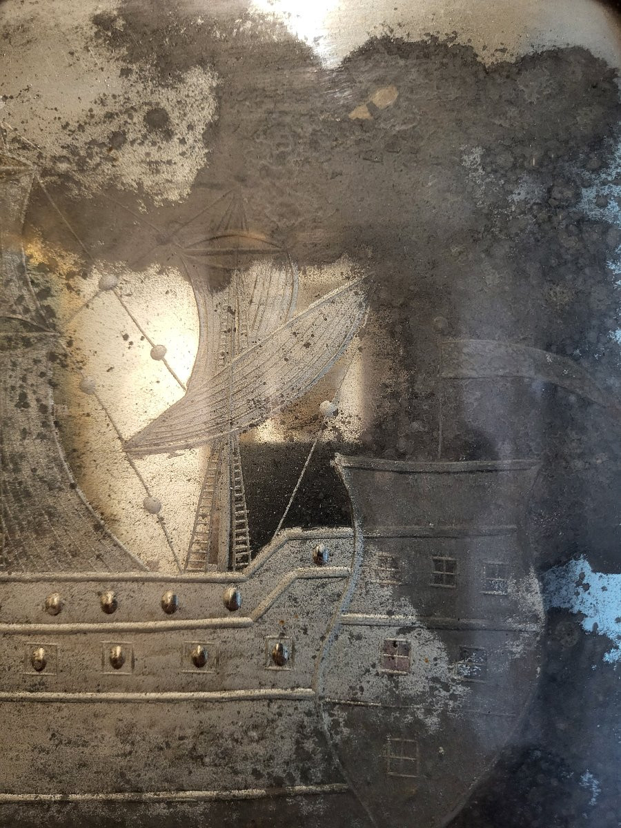 Petit miroir sculpté et doré à motifs de rocaille, Naples, milieu du XVIIIe siècle. -photo-2